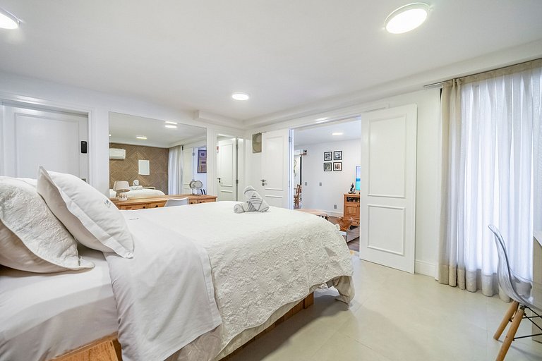 Atalaia SPA 1 Qto c/ Hidro by Achei Camboriú