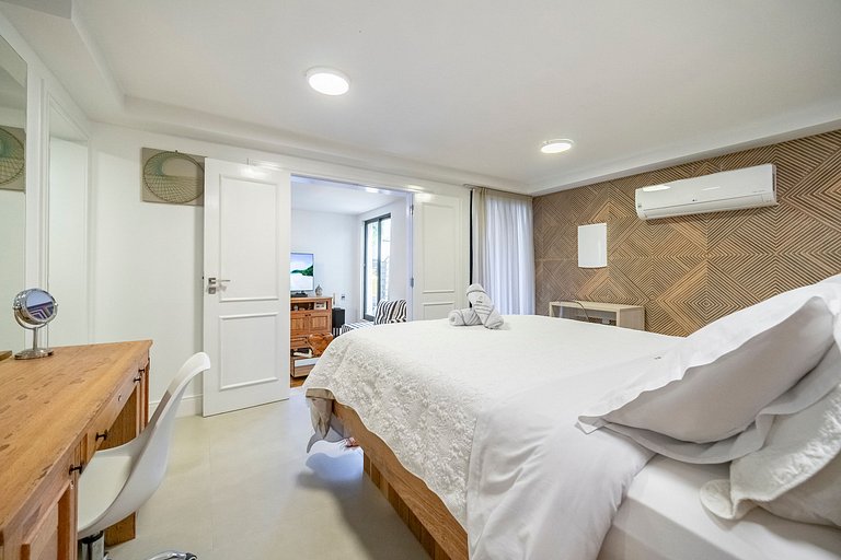 Atalaia SPA 1 Qto c/ Hidro by Achei Camboriú