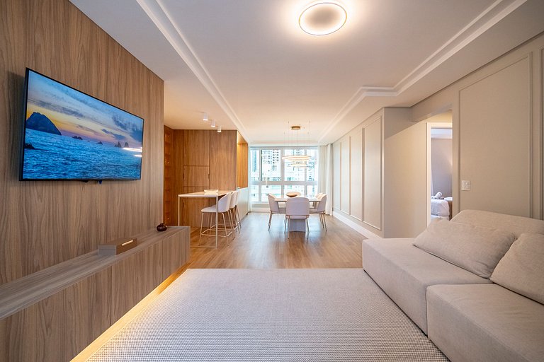 Peniche Luxo 2 Suítes by Achei Camboriú