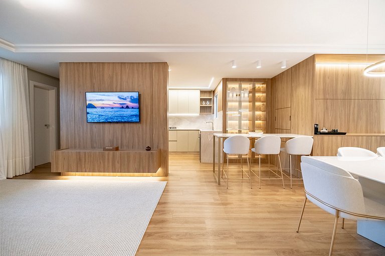 Peniche Luxo 2 Suítes by Achei Camboriú