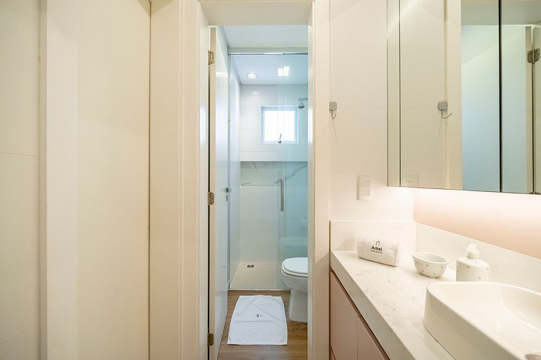 Peniche Luxo 2 Suítes by Achei Camboriú