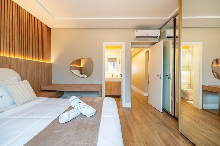 Peniche Luxo 2 Suítes by Achei Camboriú