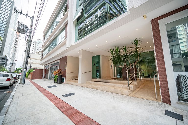 Peniche Luxo 2 Suítes by Achei Camboriú