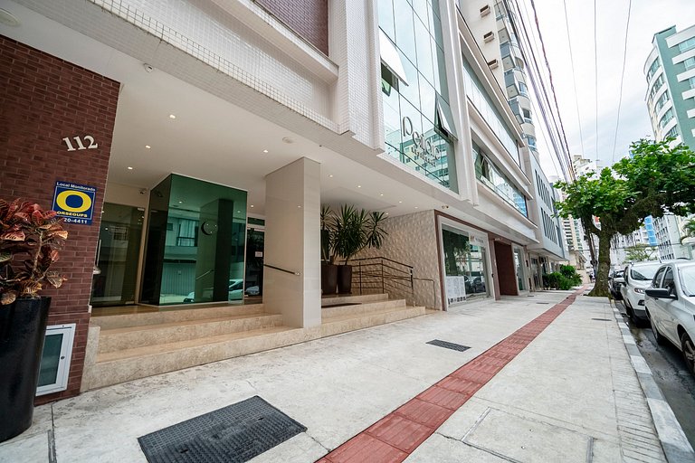 Peniche Luxo 2 Suítes by Achei Camboriú