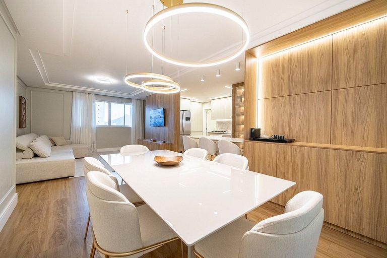 Peniche Luxo 2 Suítes by Achei Camboriú