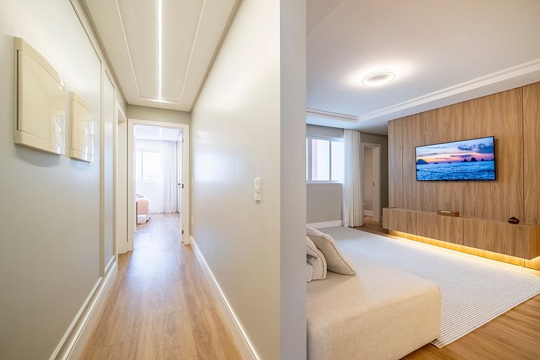 Peniche Luxo 2 Suítes by Achei Camboriú