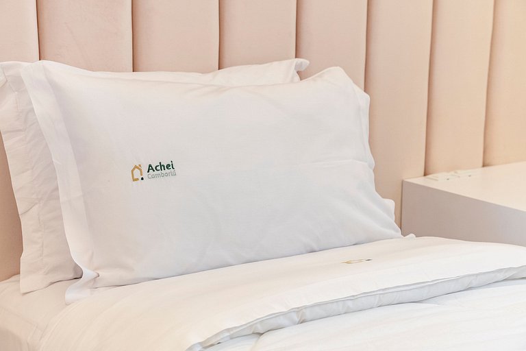 Peniche Luxo 2 Suítes by Achei Camboriú