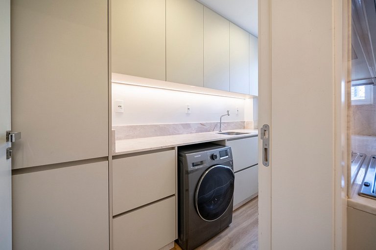 Peniche Luxo 2 Suítes by Achei Camboriú