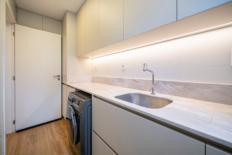 Peniche Luxo 2 Suítes by Achei Camboriú